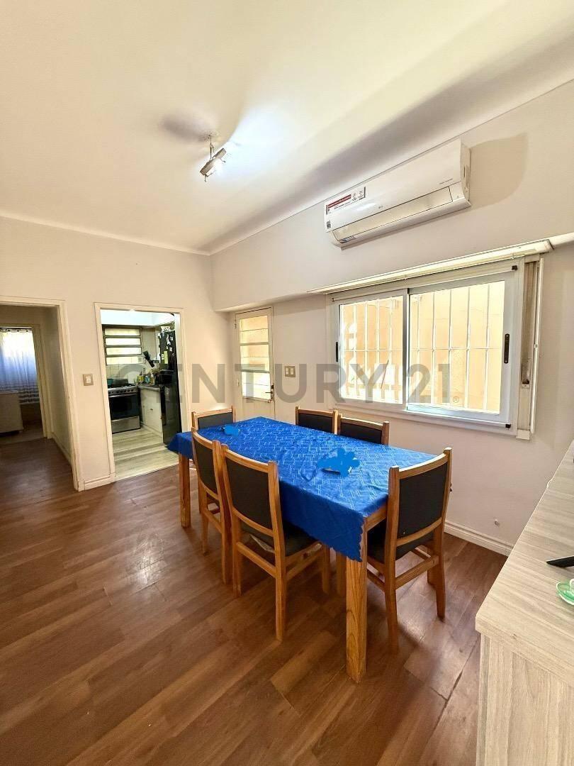 Foto de CASA EN VENTA 3 Ambientes en MONTE GRANDE con QUINCHO Y JARDIN, imagen 4