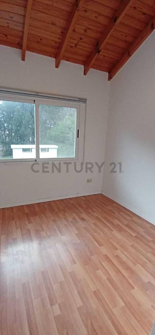 Foto de CASA EN VENTA 6 AMB EN EL LAUQUEN CLUB DE CAMPO- SAN VICENTE, imagen 2