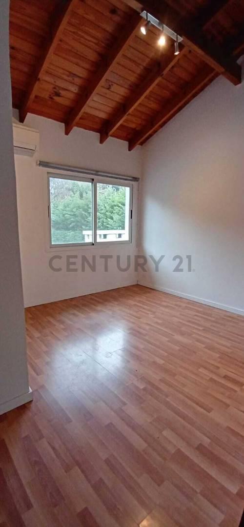 Foto de CASA EN VENTA 6 AMB EN EL LAUQUEN CLUB DE CAMPO- SAN VICENTE, imagen 3