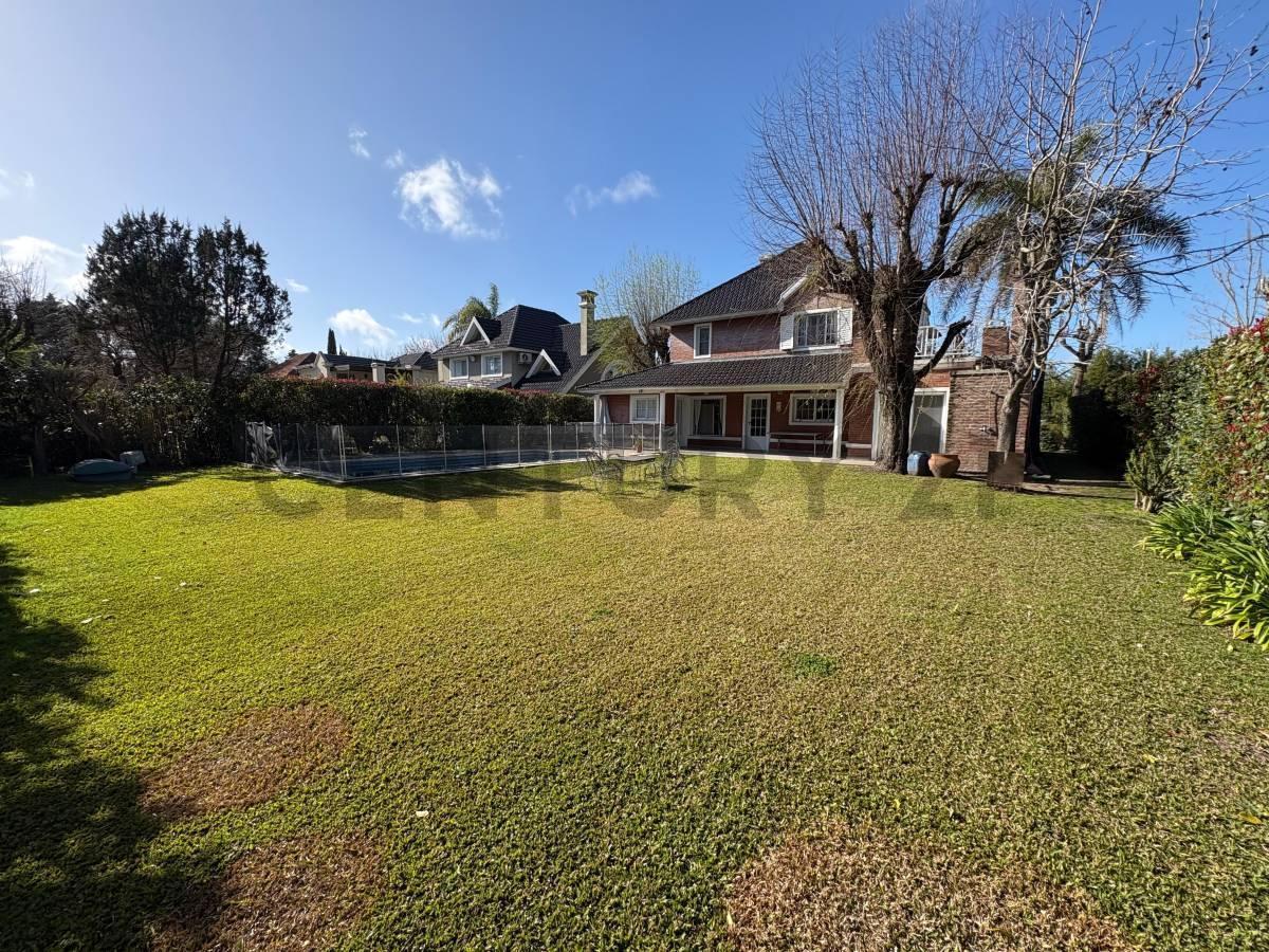 Foto de VENTA CASA SOLAR DLE BOSQUE 6 AMB- CANNING, imagen 4