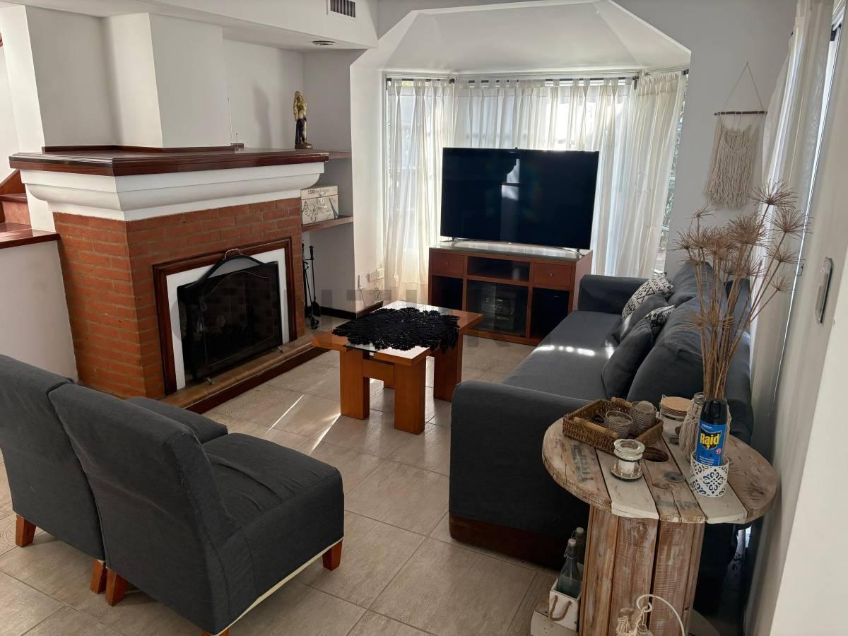 Foto de VENTA CASA SOLAR DLE BOSQUE 6 AMB- CANNING, imagen 5