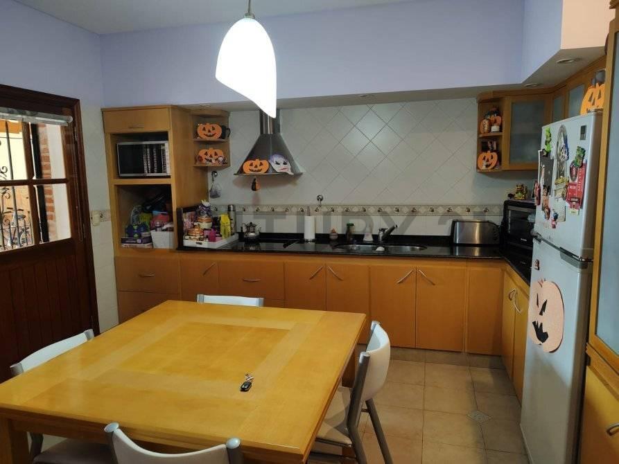 Foto de VENTA EXCELENTE CHALET - LUIS GUILLON, imagen 4