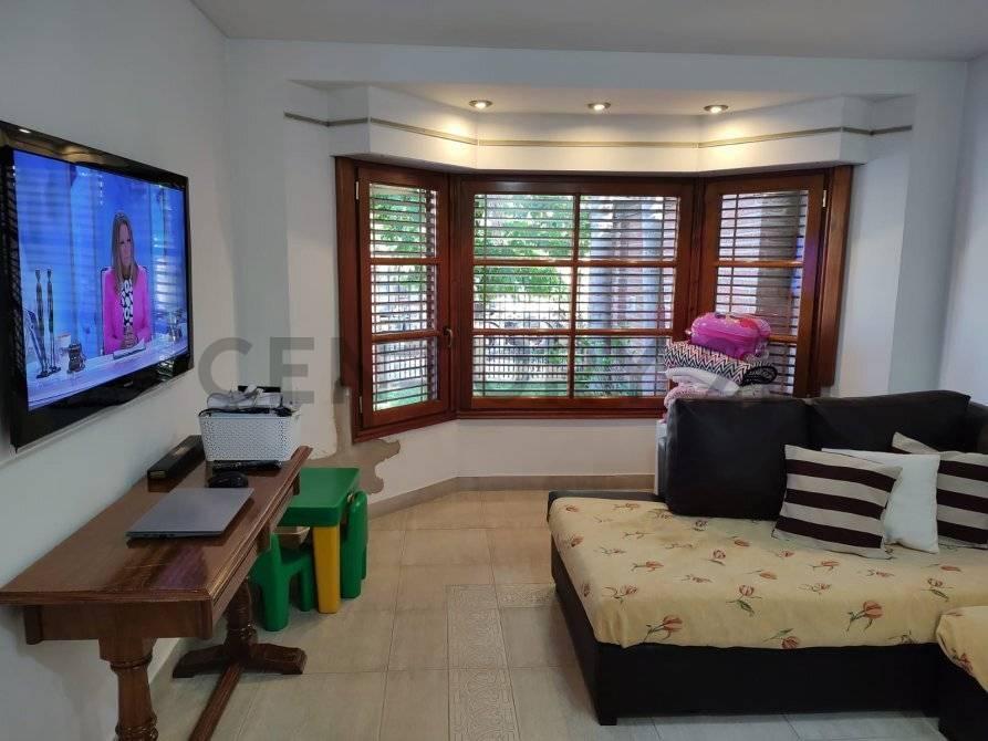 Foto de VENTA EXCELENTE CHALET - LUIS GUILLON, imagen 5