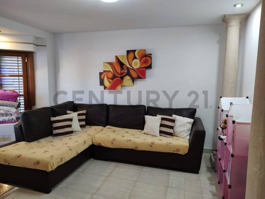 Foto de VENTA EXCELENTE CHALET - LUIS GUILLON, imagen 3