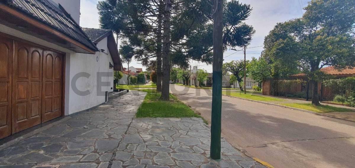 Foto de VENTA CASA EN BANFIELD ZONA RESIDENCIAL, imagen 1