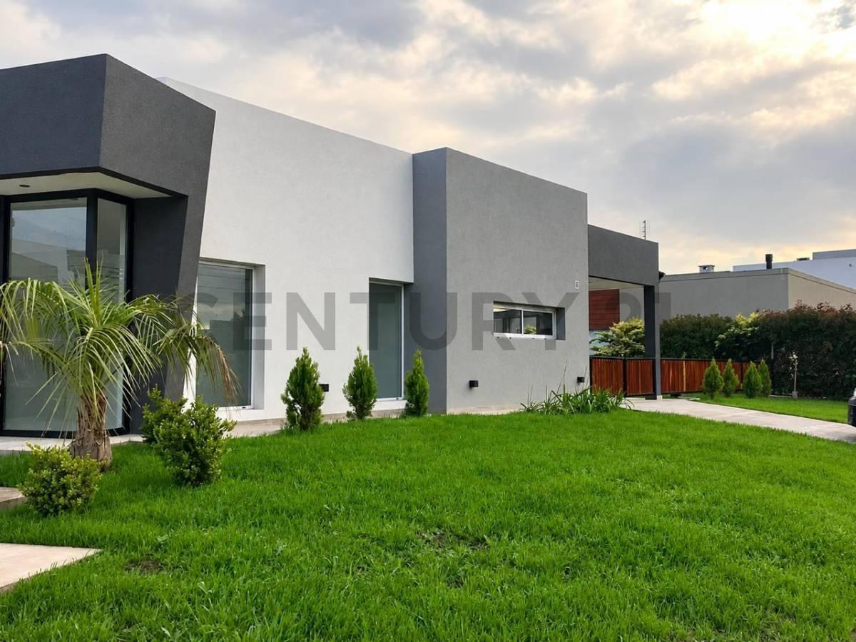 Foto de CASA EN VENTA CLUB DE CAMPO SANTA RITA, imagen 1