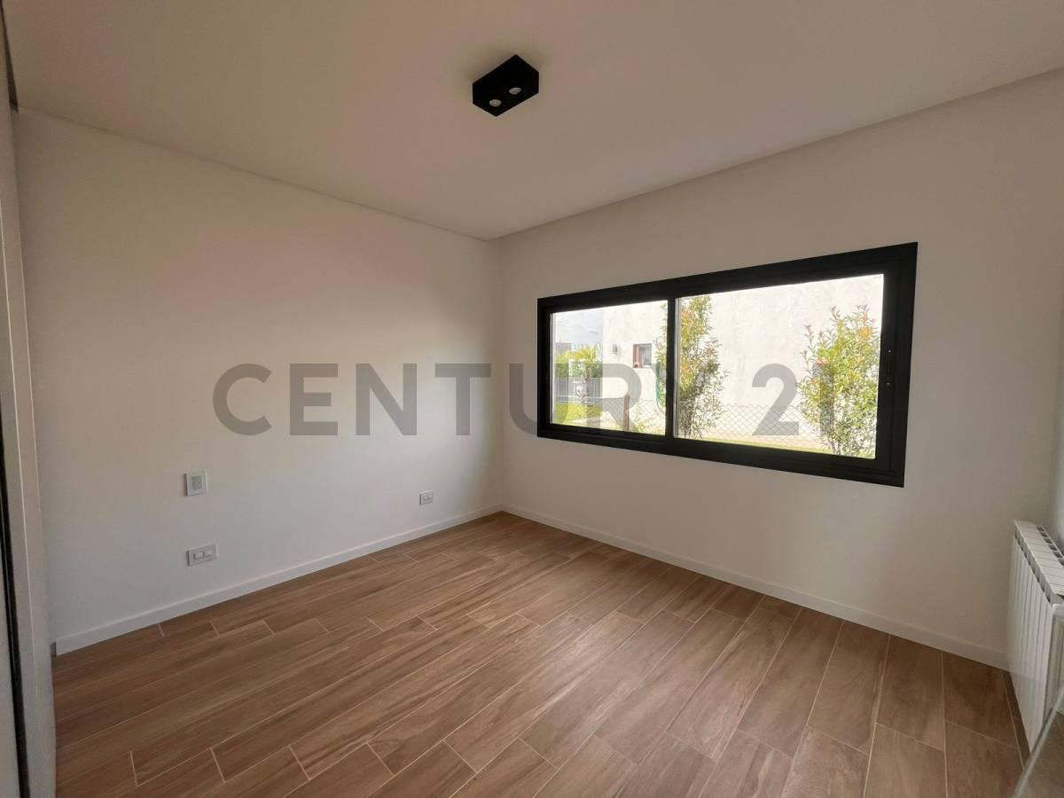 Foto de ALQUILER DE CASA 4 AMB. EN CLUB DE CAMPO SANTA RITA - SAN VICENTE, imagen 3