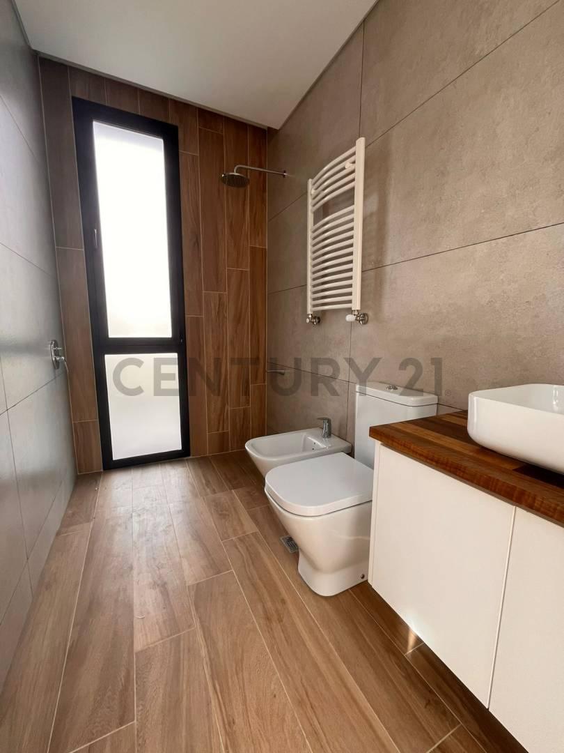 Foto de ALQUILER DE CASA 4 AMB. EN CLUB DE CAMPO SANTA RITA - SAN VICENTE, imagen 4