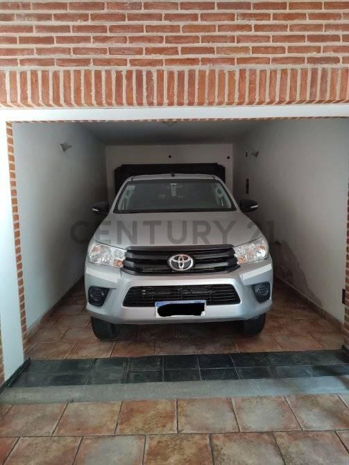 Foto de VENTA CHALET 5 AMB. - LUIS GUILLON, imagen 4