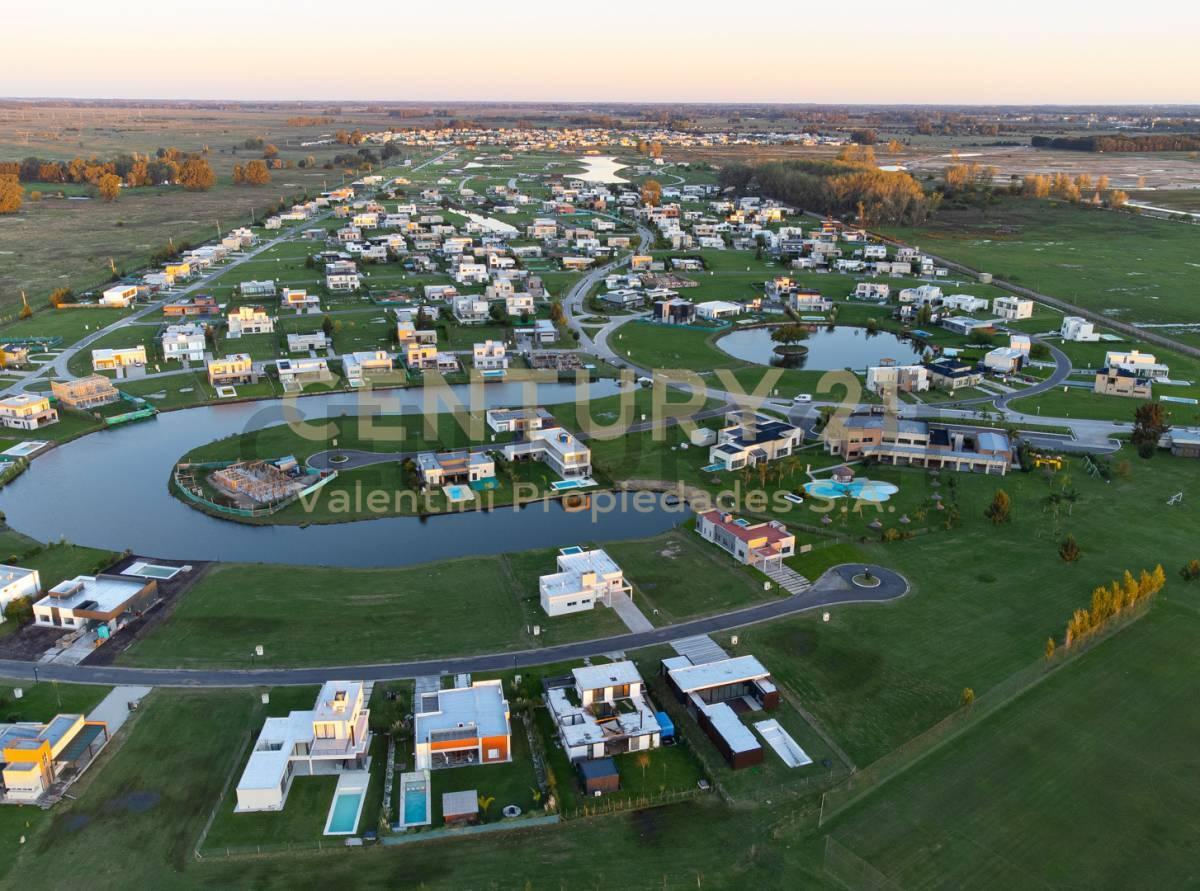 Foto de LOTE A LA LAGUNA EN EL BARRIO LA ALAMEDA - CANNING, imagen 2