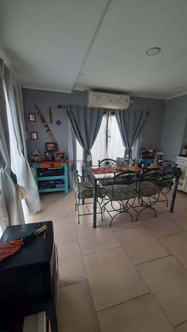 Foto de CASA EN VENTA, 5 AMBIENTES, ETAPA 1 BARRIO LAGUNA AZUL, EZEIZA., imagen 5