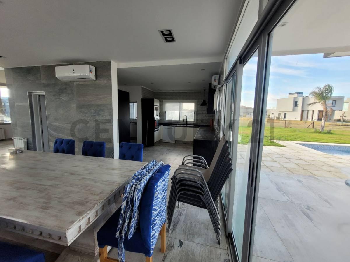 Foto de CASA EN VENTA TERRALAGOS CANNING-EZEIZA, imagen 2