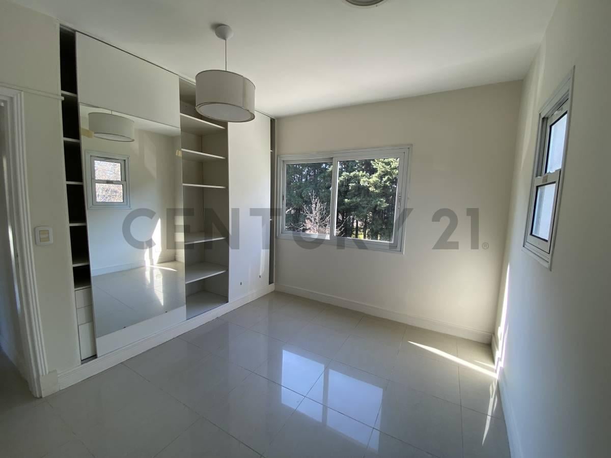 Foto de Casa en Venta 5 Ambientes en Solar del Bosque, Canning., imagen 5