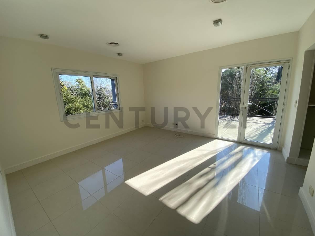 Foto de Casa en Venta 5 Ambientes en Solar del Bosque, Canning., imagen 3