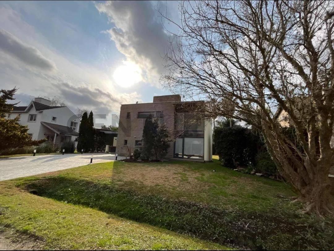 Foto de Casa en Venta Barrio El Lauquen, Canning, imagen 2