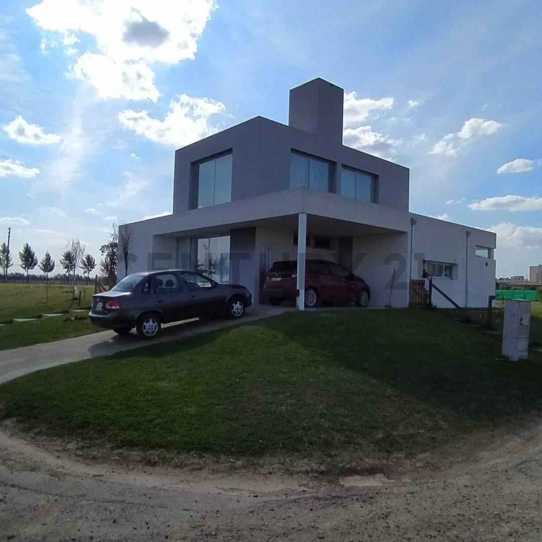 Foto de CASA EN VENTA EN BARRIO CRUZ DEL SUR - Canning - San Vicente, imagen 1