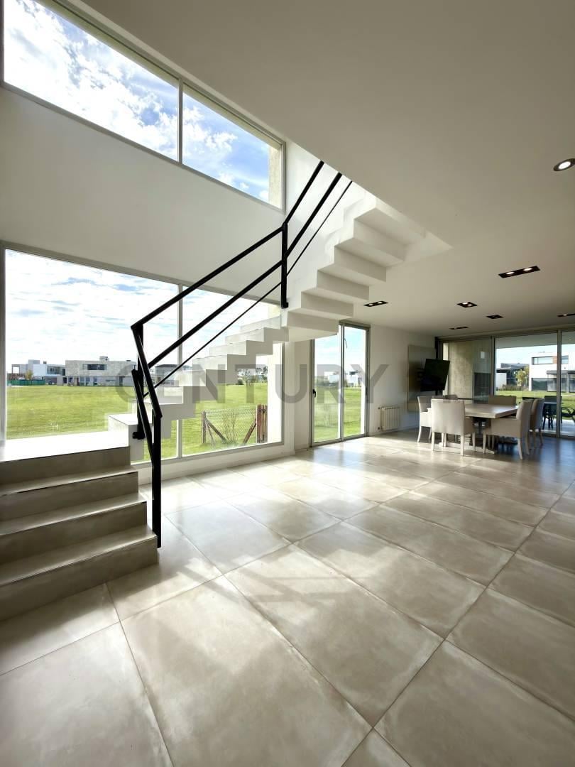 Foto de CASA EN ALQUILER 5 DORMITORIOS TOTALMENTE EQUIPADA TERRRALAGOS., imagen 5