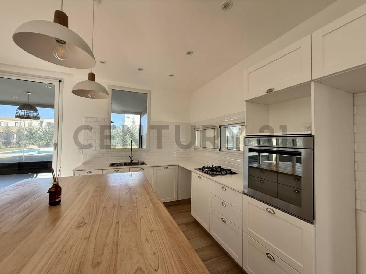 Foto de Casa en VENTA Club de campo Santa Rita, imagen 2