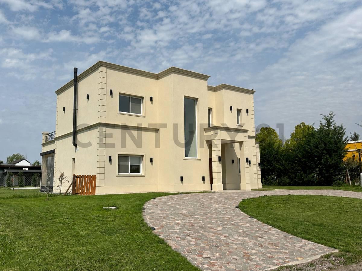 Foto de Casa en VENTA Club de campo Santa Rita, imagen 1