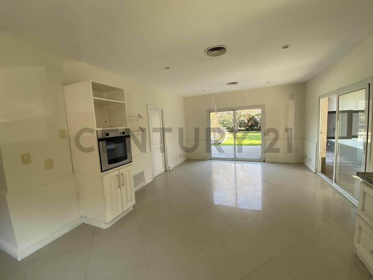 Foto de Casa en Alquiler en Solar del Bosque, Canning., imagen 5
