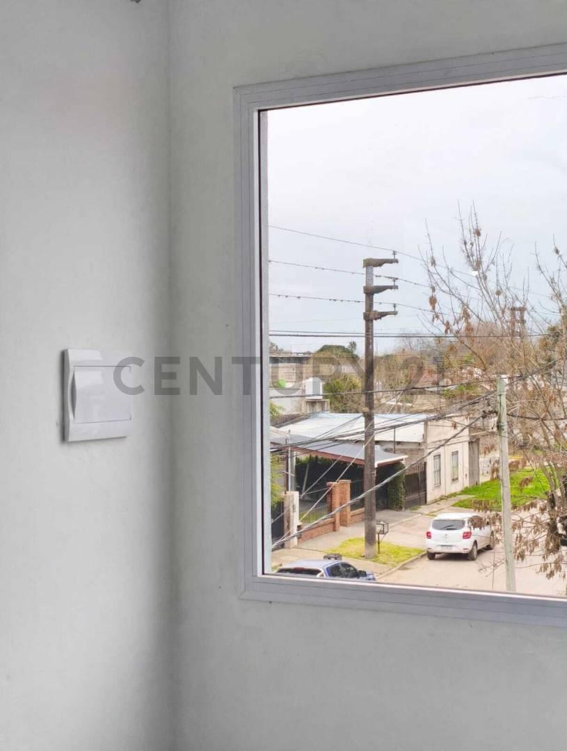 Foto de LOCAL EN ALQUILER A ESTRENAR 240 Mts2- SAN VICENTE CENTRO, imagen 5