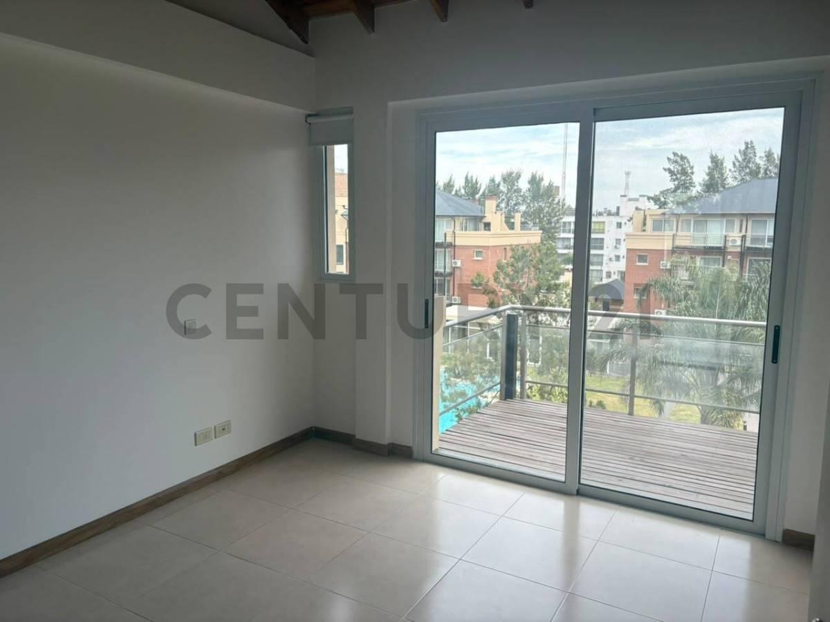 Foto de VENTA DEPARTAMENTO TIPO DUPLEX 3 AMB CON COCHERA - LA VIEJA ESTACION, imagen 3