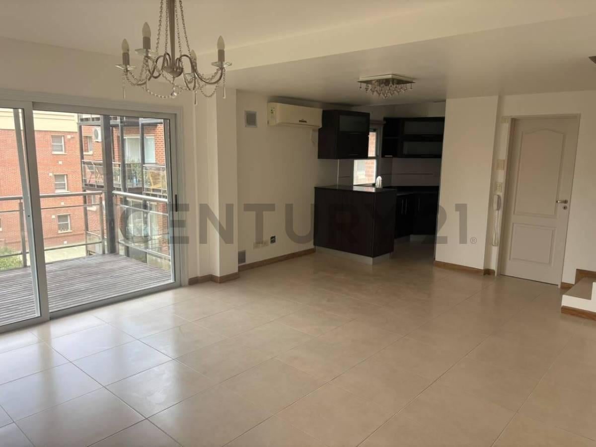 Foto de VENTA DEPARTAMENTO TIPO DUPLEX 3 AMB CON COCHERA - LA VIEJA ESTACION, imagen 1