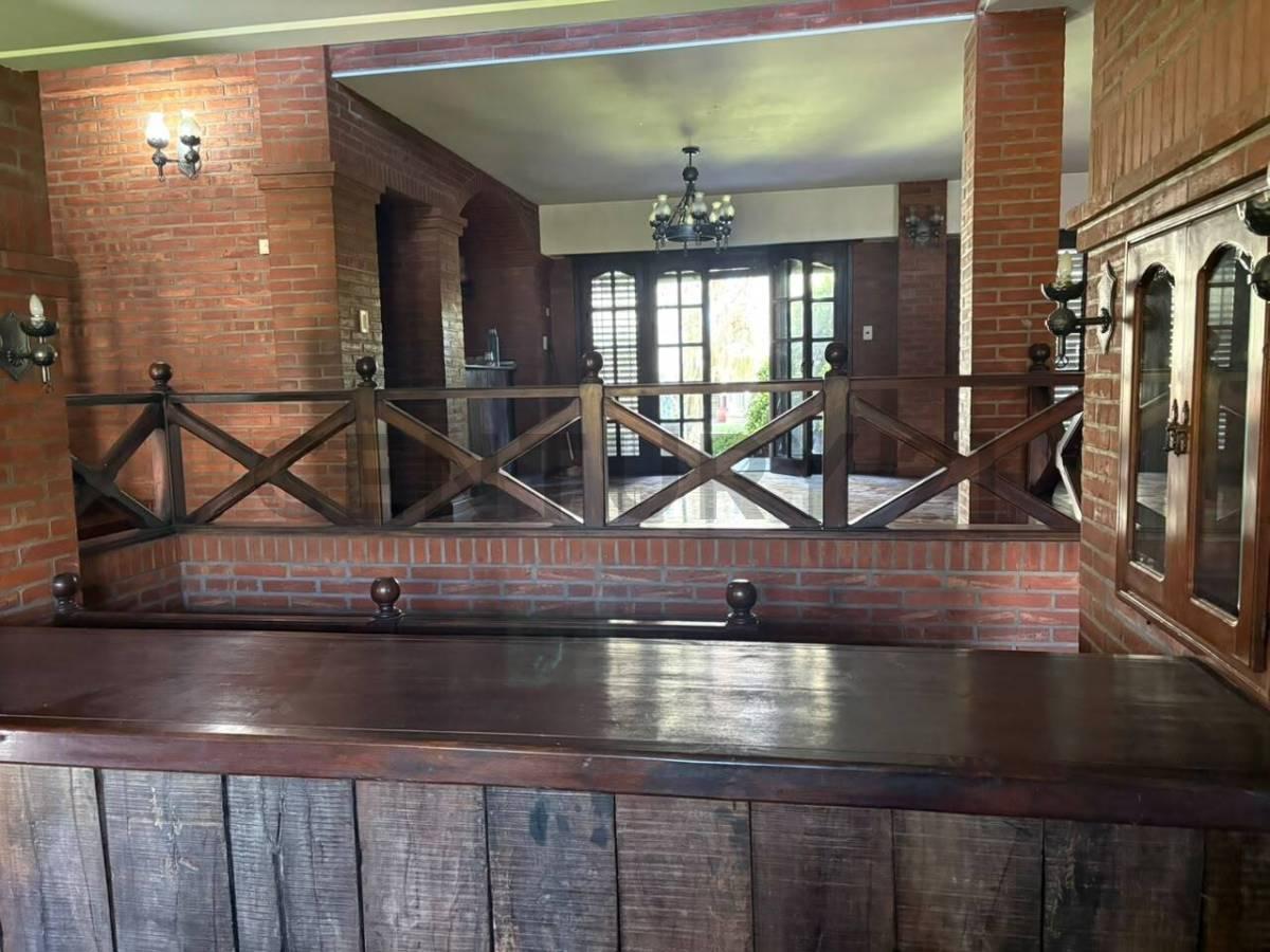 Foto de VENTA CHALET 6 AMBIENTES – TAPIALES, imagen 2