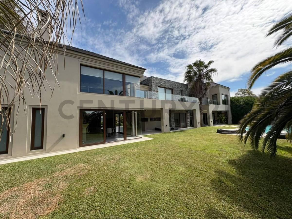 Foto de VENTA CASA SAINT THOMAS ESTE-OESTE 8 AMB - CANNING, imagen 2