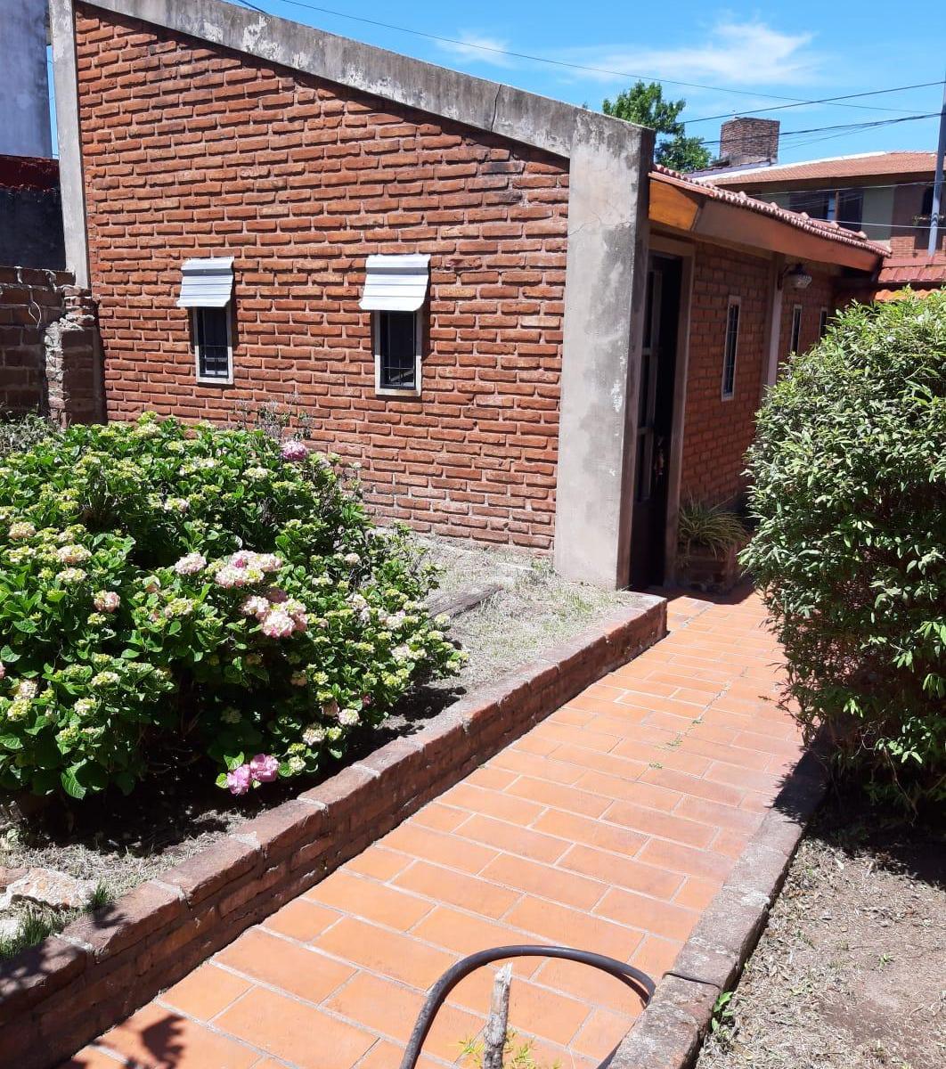 Casa con Garage 1