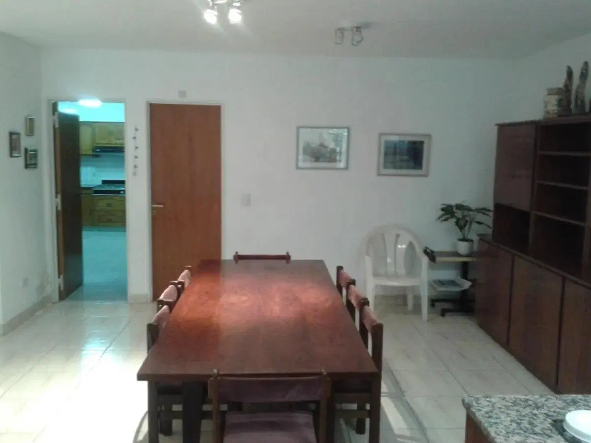 Chalet en Venta y Alquiler en Quilmes Oeste 3