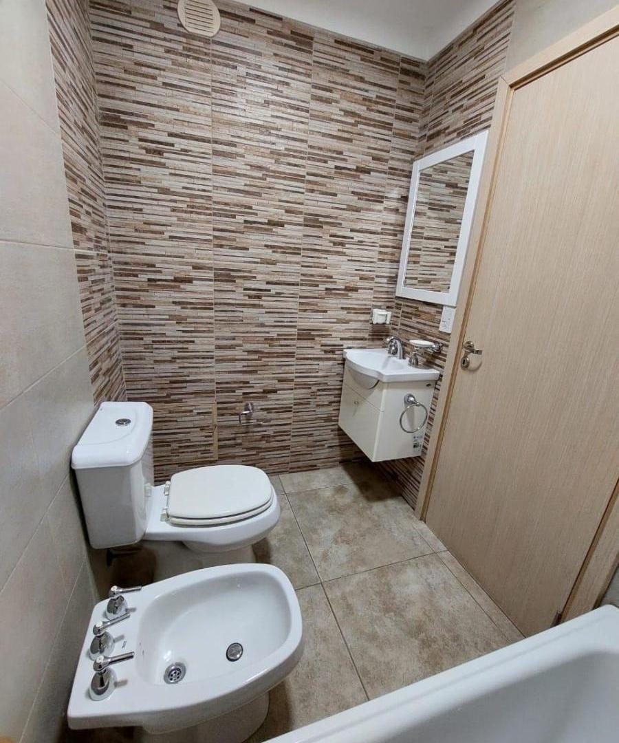 Foto de Departamento con cochera en alquiler en Quilmes, imagen 5