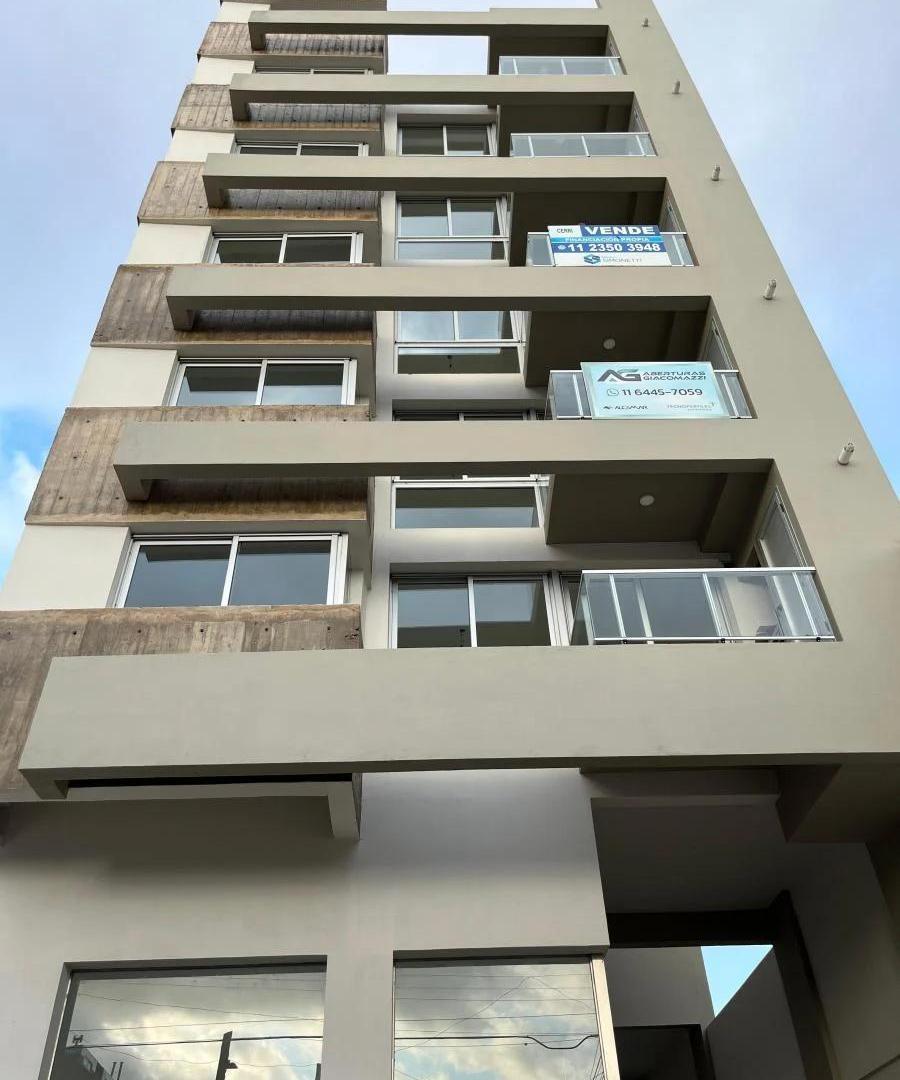 Foto de Departamento con cochera en Alquiler / Venta, imagen 1