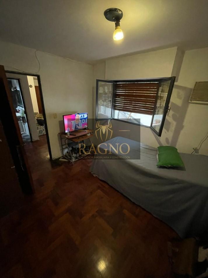 Vendemos Departamento de Dos Dorm., Dos Baños y Dos Balcones en El Barrio General Paz, Av 24 4