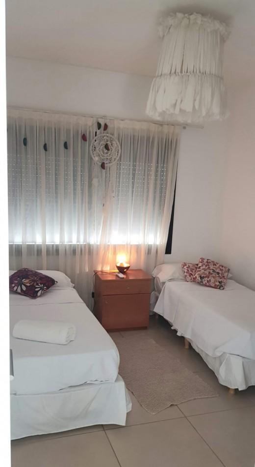 Casa en Venta 3 Dorm. Charcras del Norte Zona Spilimbergo 180 m² Cochera Para Dos Autos3 2