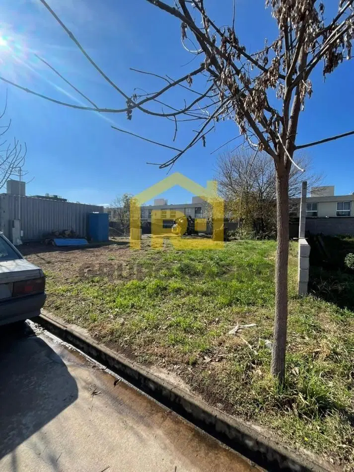 OPORTUNIDAD UNICA EN ZONA SUR! VENDO LOTE EN JARDIN DE LAS TEJAS 300 MTS TODOS LOS SERVICIOS 4