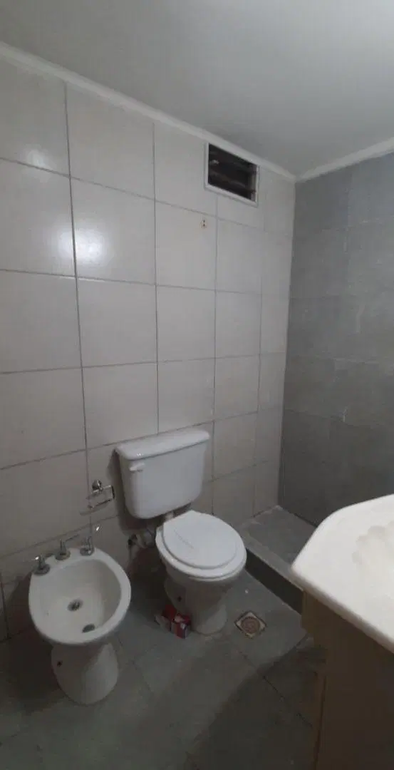 Vendo departamento en Las Heras 4