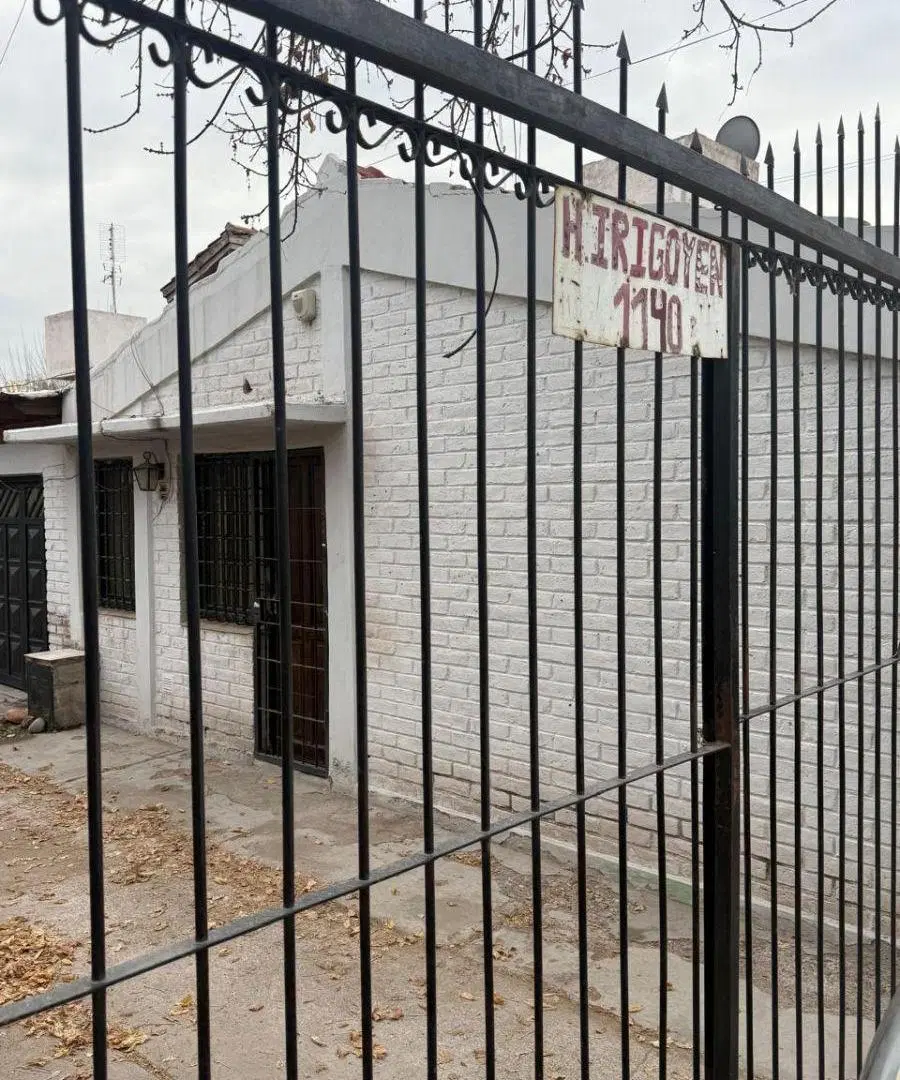 Alquilo casa Zona Hospital Carrillo 2