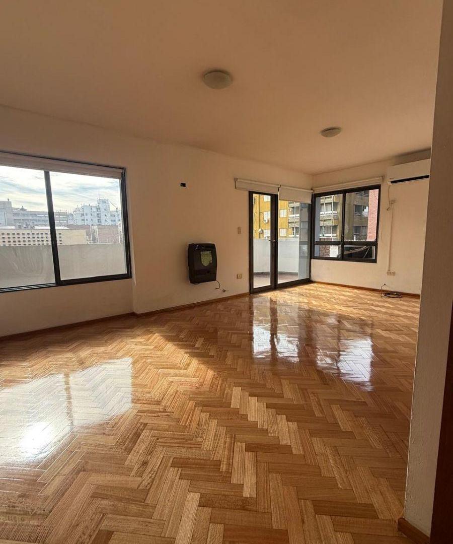 Foto de Alquilo departamento zona Plaza España, imagen 4