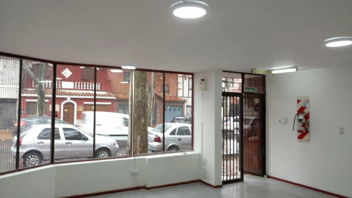 Local Comercial, Planta Baja a la calle, sobre Avenida España 1815, casi esquina Barcala. 8