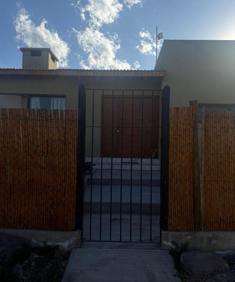 Foto de Alquilo hermosa casa en B° La Angostura, imagen 3