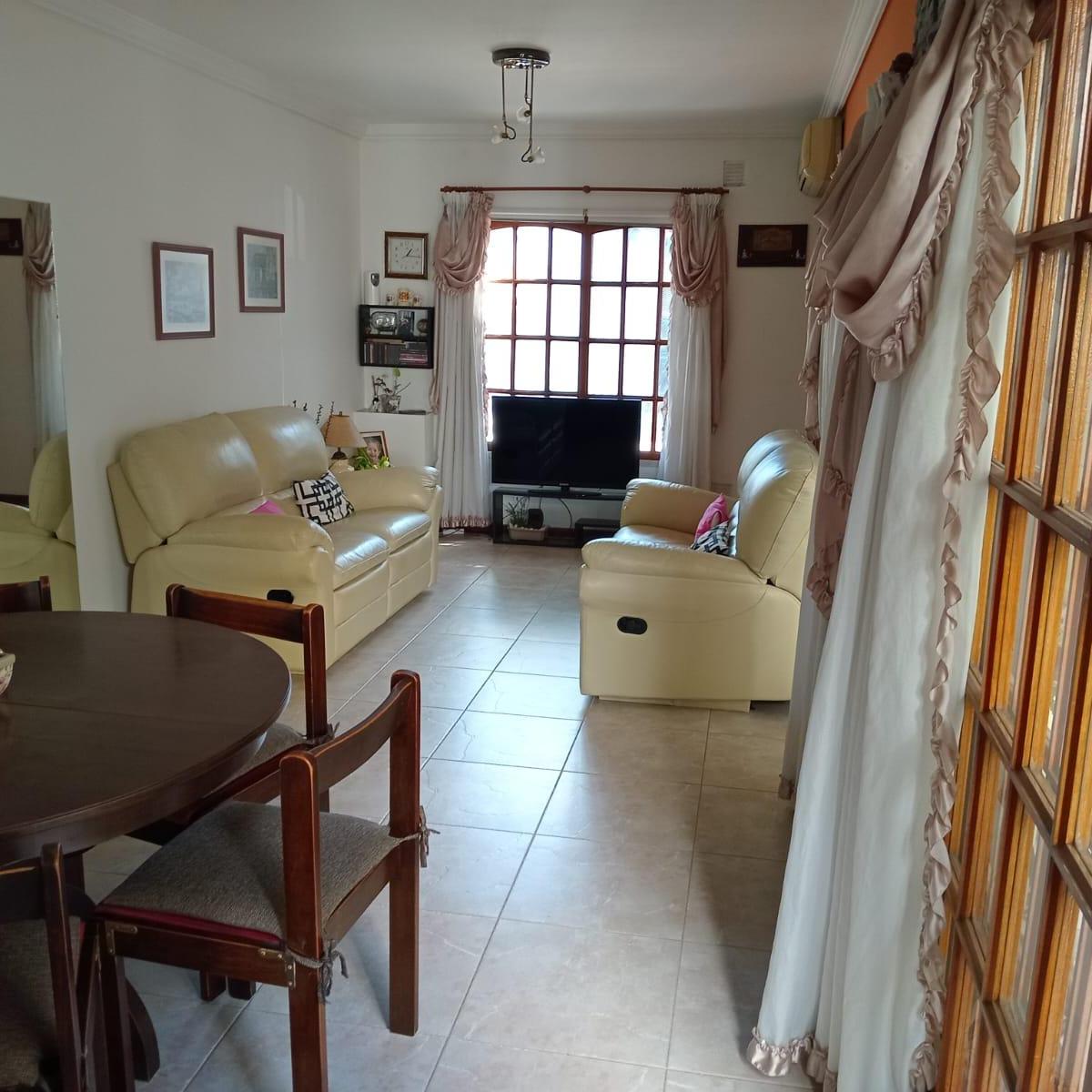 Excelente Duplex 4 Ambientes 3