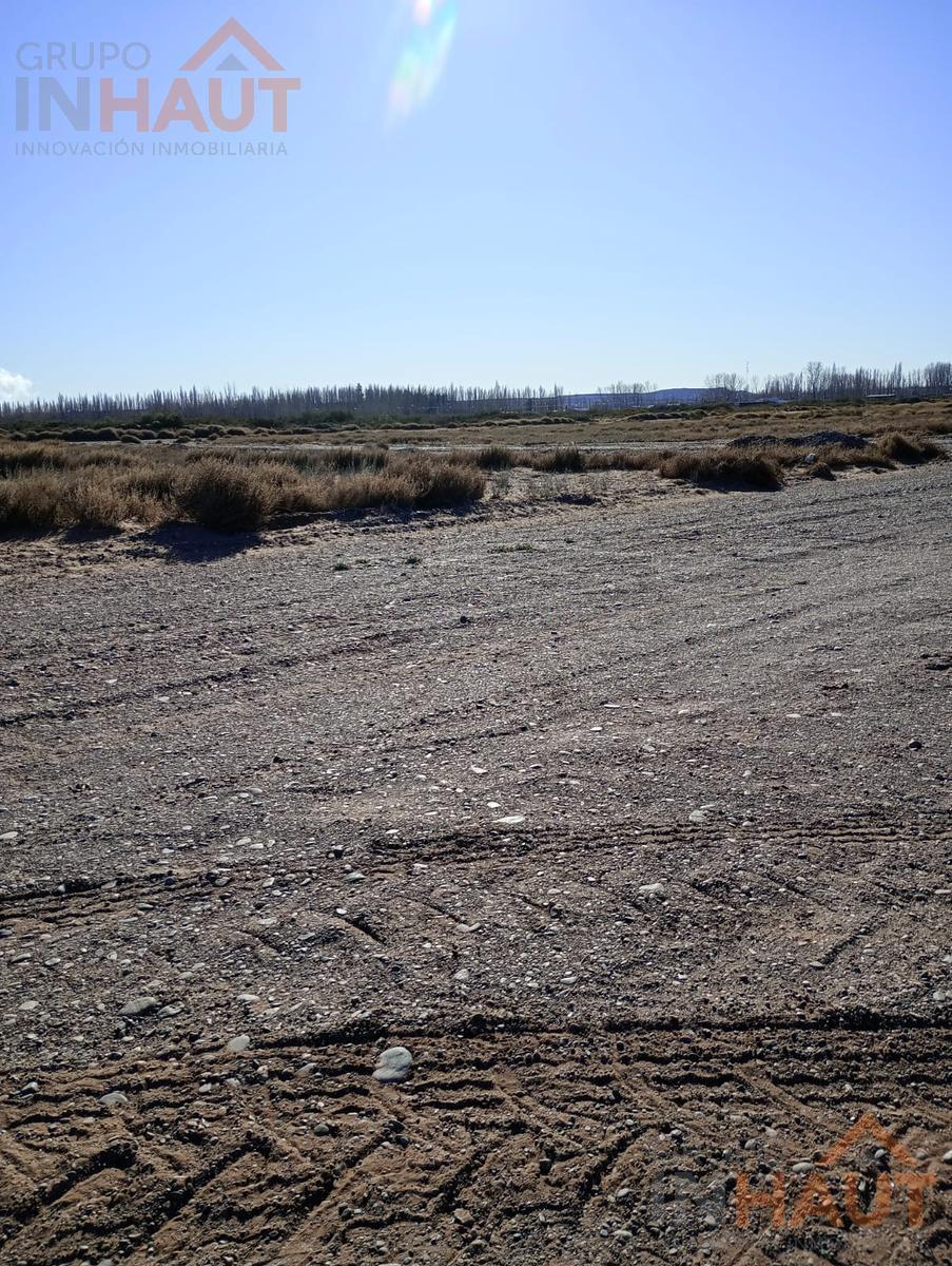 Terreno en B° Las Petunias - Plottier 3