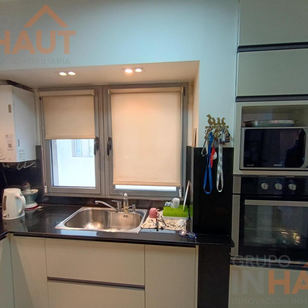 Venta Departamento 3 Habitaciones + Dos Cocheras y Bauleras Sarmiento Al 200 1