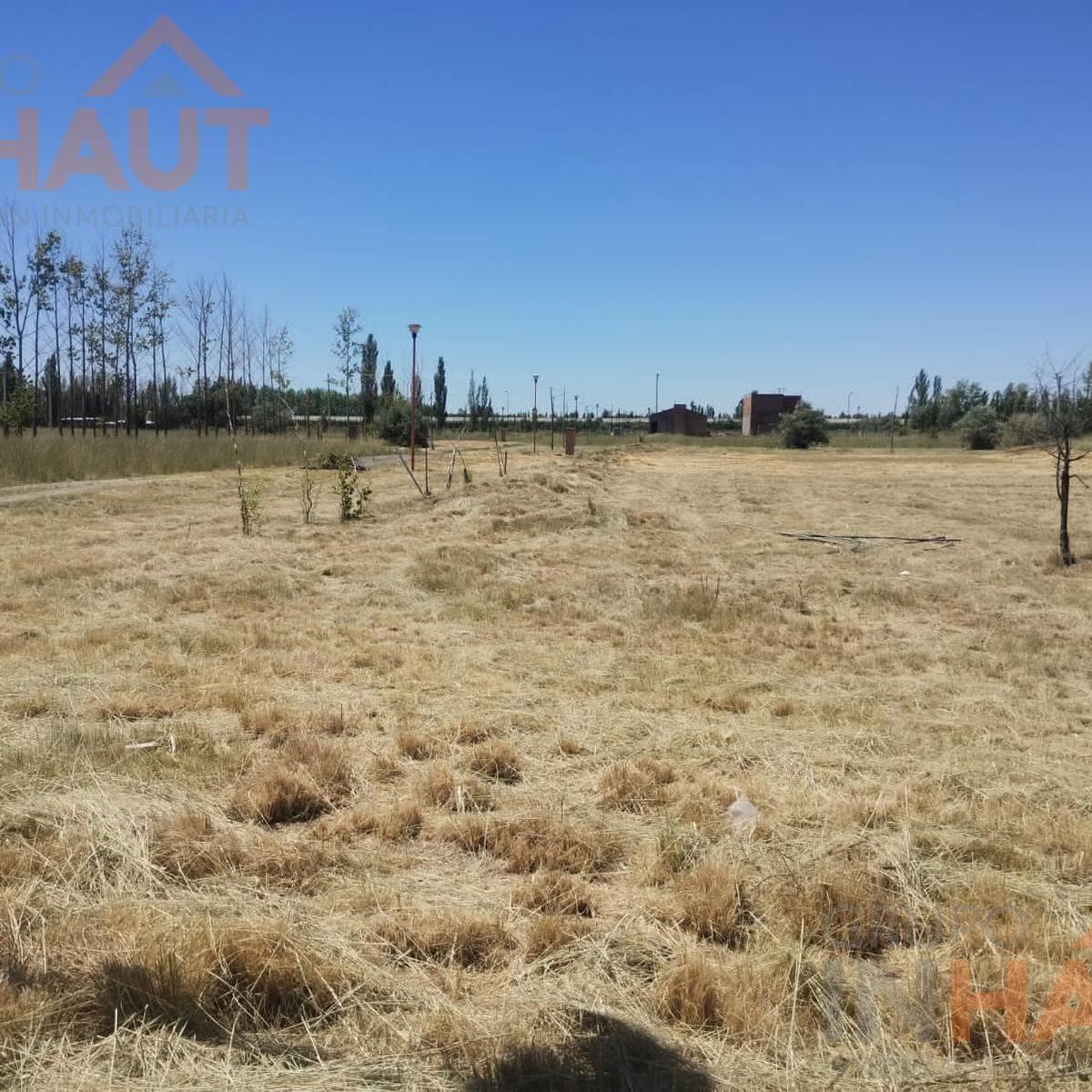 Venta de Lote en Fernandez Oro 1400 m² 2