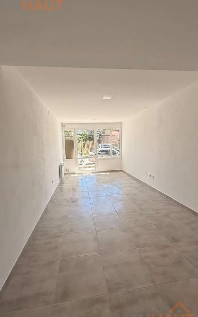 Monoambiente apto comercial o vivienda sin cochera 2