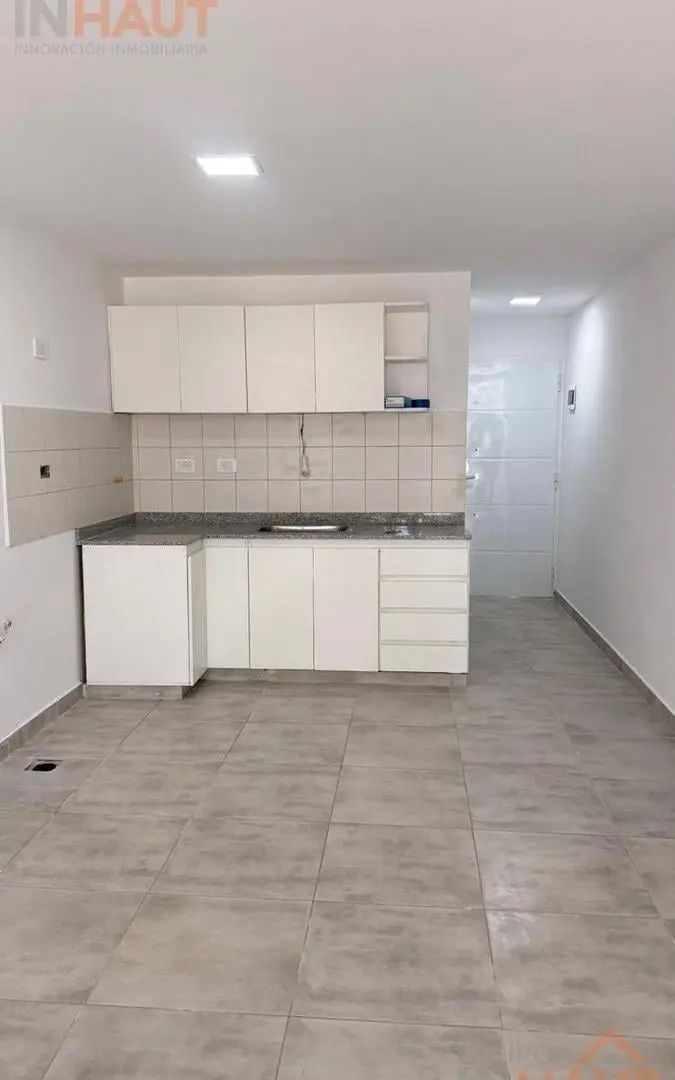Monoambiente apto comercial o vivienda sin cochera 3