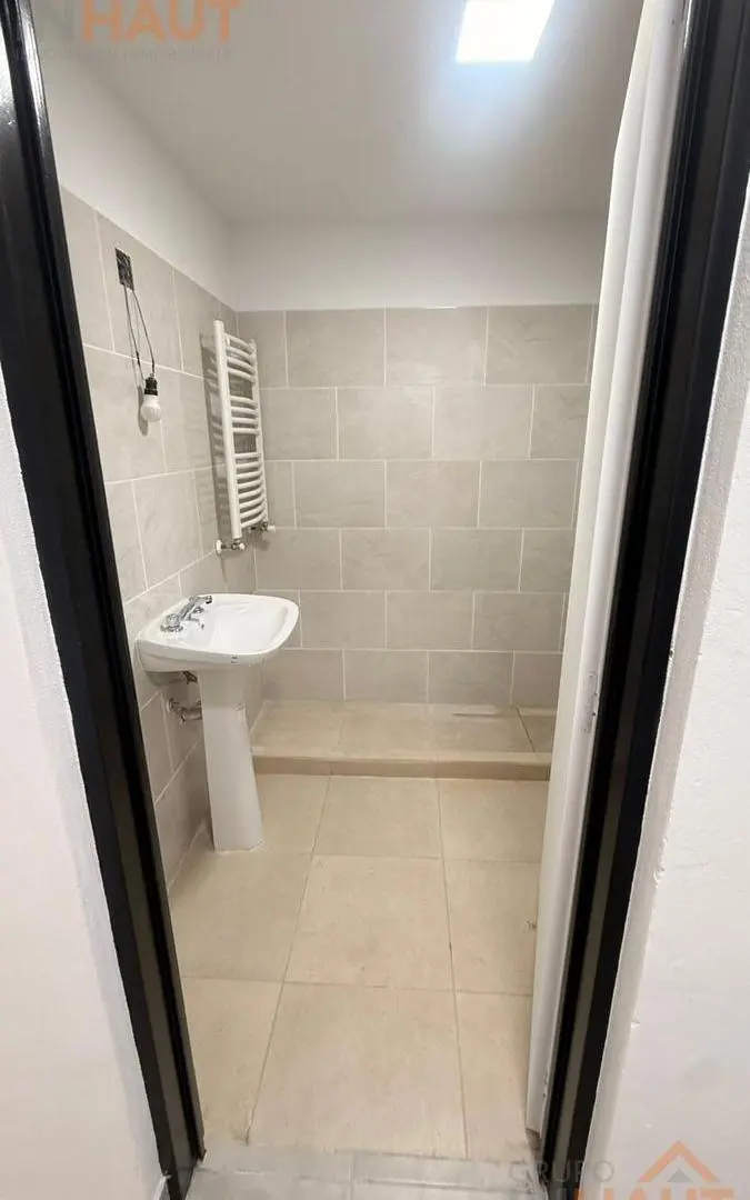 Monoambiente apto comercial o vivienda sin cochera 8