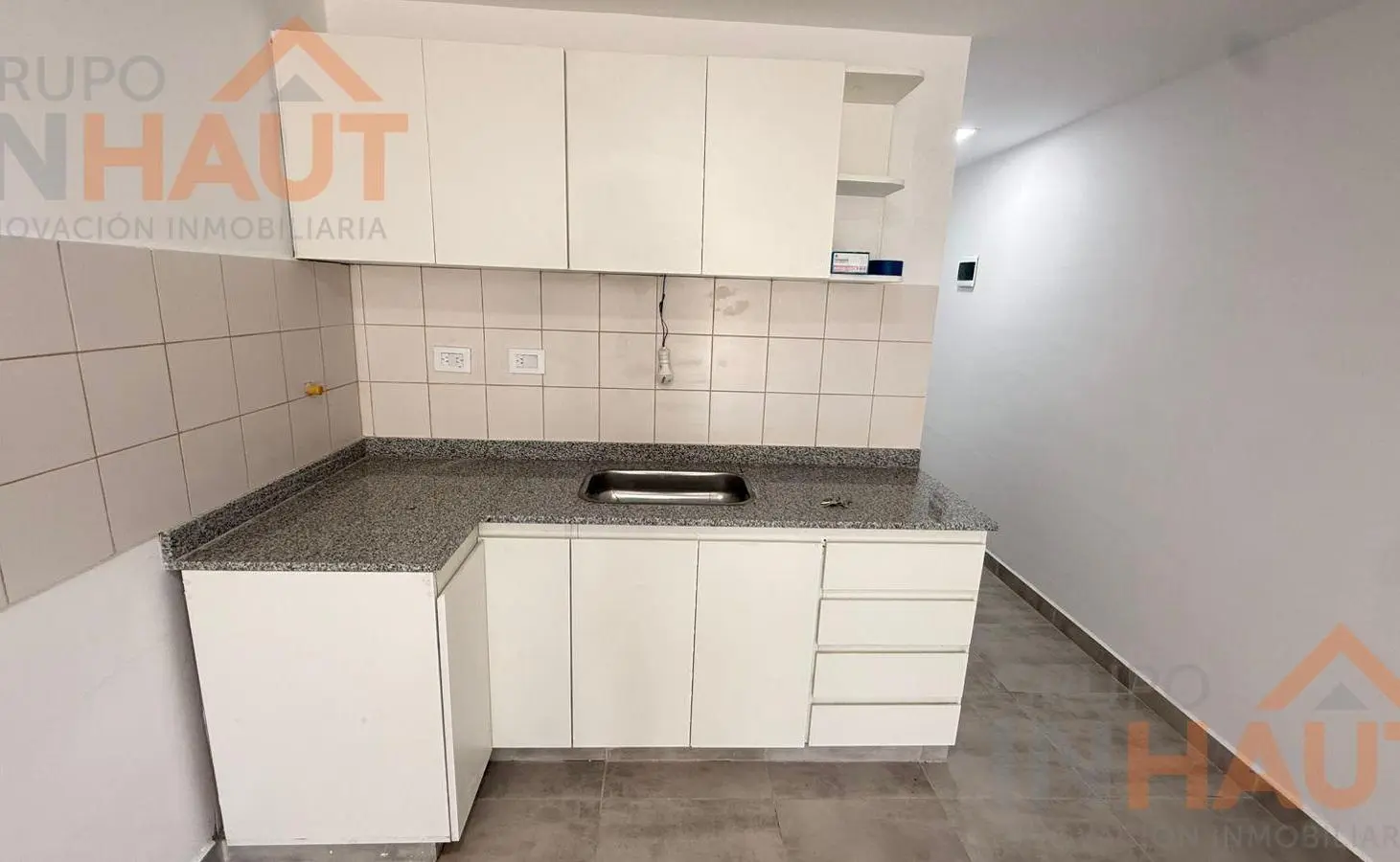 Monoambiente apto comercial o vivienda sin cochera 5