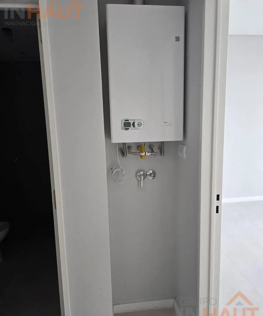 Departamento 1 dormitorio con cochera Centro Neuquen 2